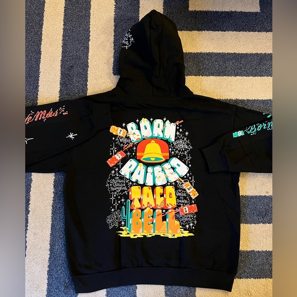SUPER RARE Taco Bell x Born Raised Black Sweatshirt Hoodie Pockets XL Live Mas - Picture 1 of 10